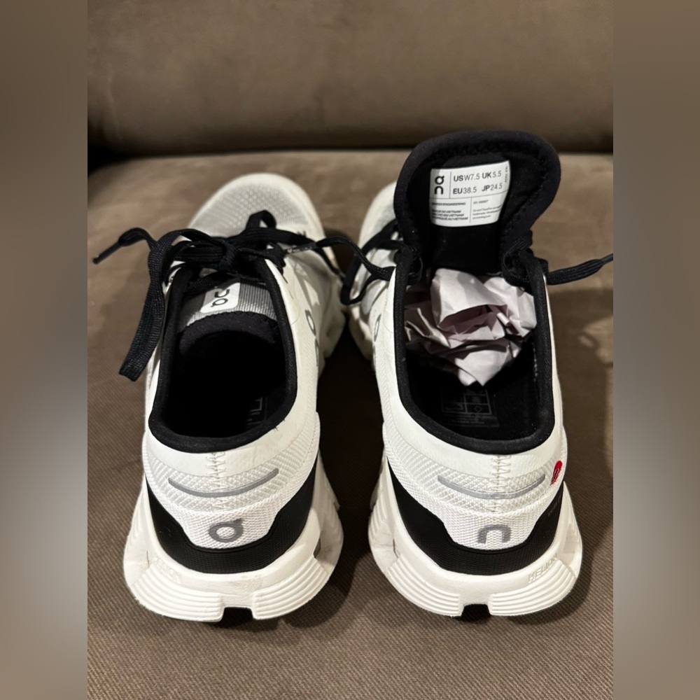 On Cloud Women’s Cloud X Athletic Shoes - Picture 6 of 7